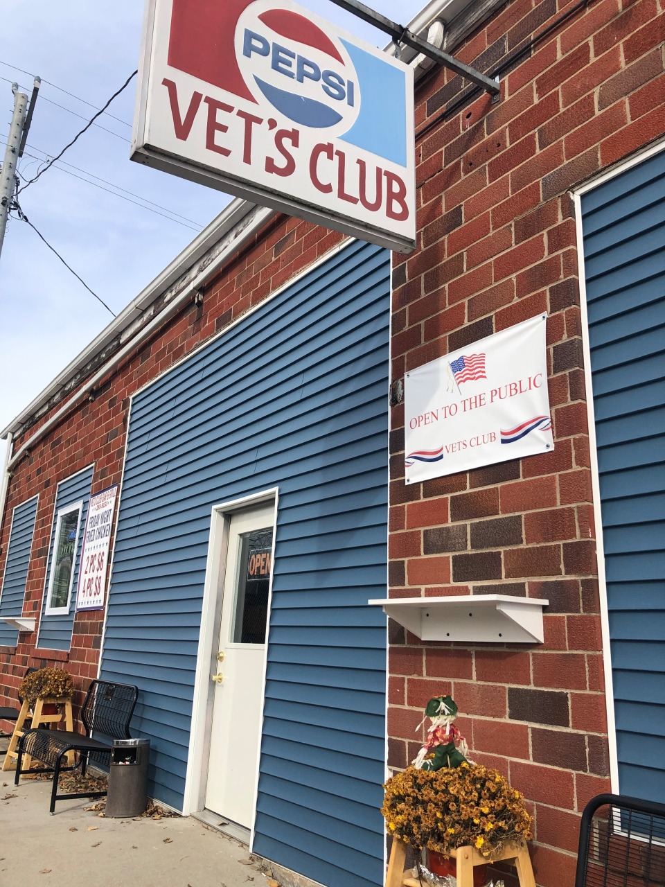 Vet's Club Bar & Grill photo